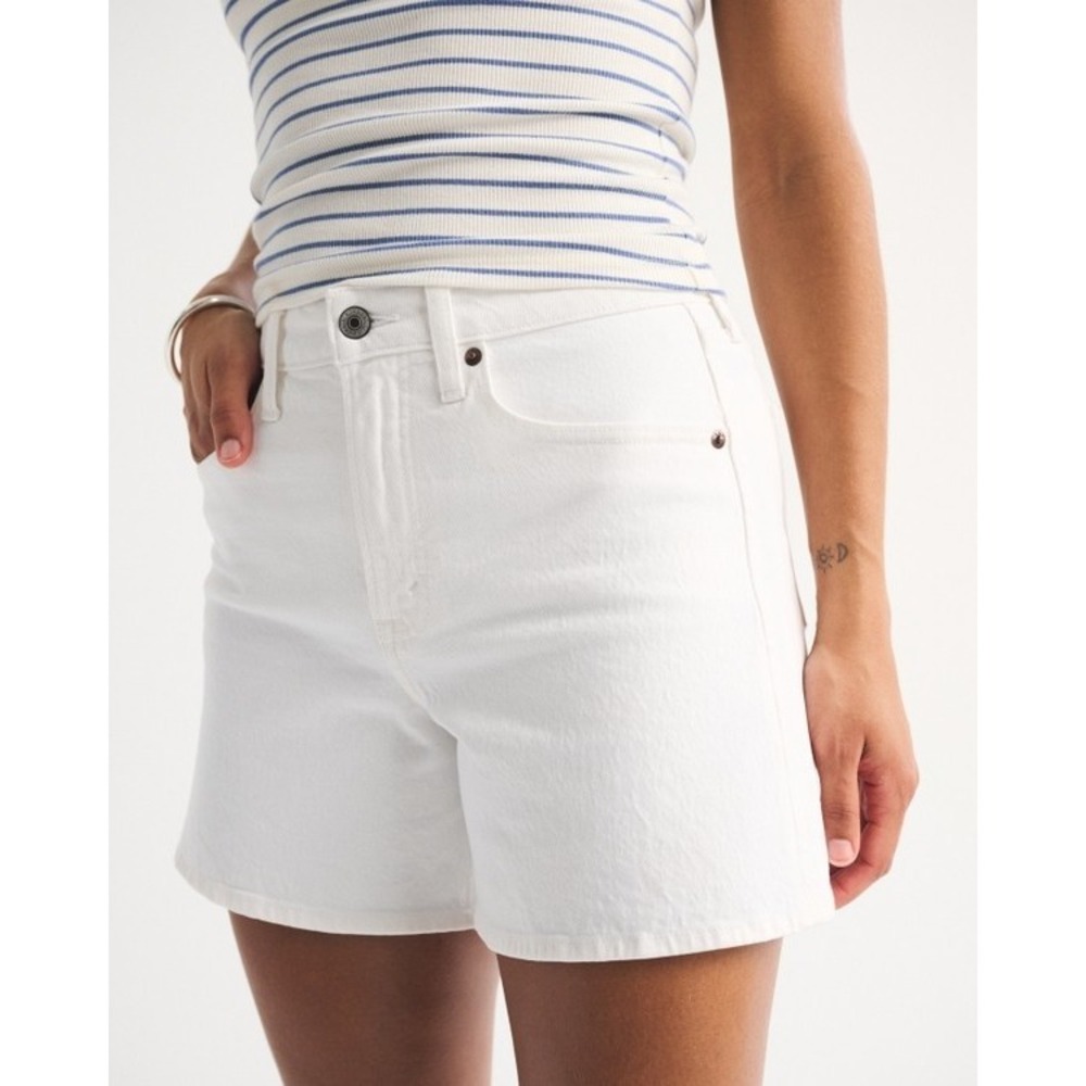 Abercrombie & Fitch White Denim High Rise Curve Love Casual Dad Shorts Size 18